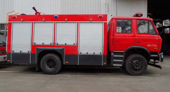 東風(fēng)145水罐(泡沫)消防車載液5噸