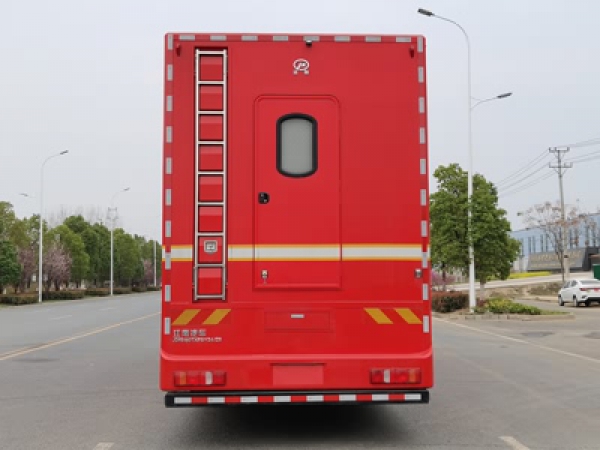 重汽汕德卡應(yīng)急保障消防車(chē)(宿營(yíng))