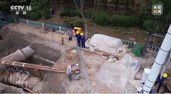 央視《焦點訪談》聚焦地熱能供暖-地大熱能